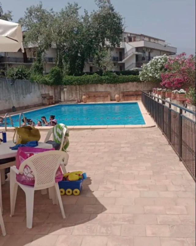 Emily Home Giardini Naxos Exterior foto
